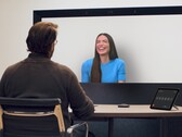 En användare testar Google Beams 3D-videosamtalsupplevelse vid I/O 2025 (Bildkälla: Google)