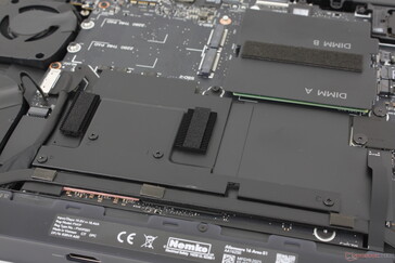 Kylare med ångkammare utformad med mer koppar än tidigare utformningar (för RTX 5070 Ti eller större SKU:er)