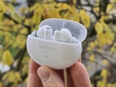 Huawei FreeBuds 6i recension Notebookcheck (Bildkälla: Marcus Herbrich)
