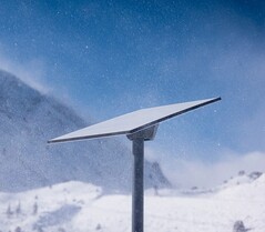 En Starlink-mottagare i snöigt tillstånd (Bildkälla: SpaceX)