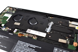 ThinkPad Z13: Kylsystem med två små fläktar
