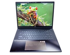 E Ink har utvecklat en styrplatta för bärbara datorer med en integrerad E Ink-pekskärm. (Bildkälla: E Ink)