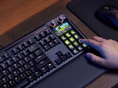 Corsair Galleon 100 SD kombinerar ett fullstort mekaniskt tangentbord och Stream Deck i ett paket för streamare och gamers. (Bildkälla: Corsair)
