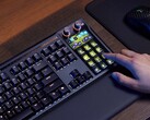 Corsair Galleon 100 SD kombinerar ett fullstort mekaniskt tangentbord och Stream Deck i ett paket för streamare och gamers. (Bildkälla: Corsair)
