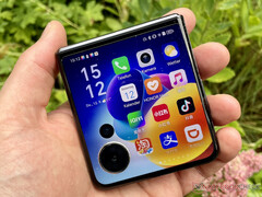 Honor kanske bara är en månad från att ersätta Magic V Flip, bilden. (Bildkälla: Notebookcheck)