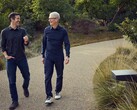 Apples VD Tim Cook och hans efterträdare John Ternus.