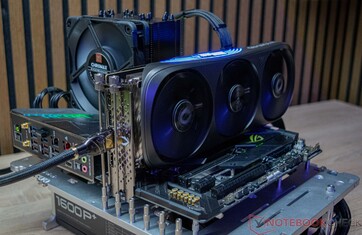 Volymmätning av Zotac Gaming GeForce RTX 4080 Super Trinity Black Edition