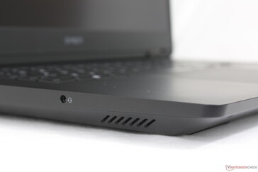 Stark och visuellt tilltalande design trots att den till största delen består av plast