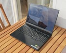 Den glansiga skärmen på Lenovo Legion 5 15AGP11.