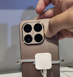 Detta verkar vara en av Xiaomi 15T-telefonerna. (Bildkälla: Gadgetsdata)