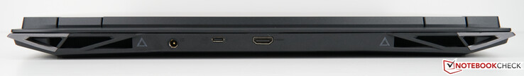 Baksida: strömkontakt, USB-C (Thunderbolt 4), HDMI 2.1