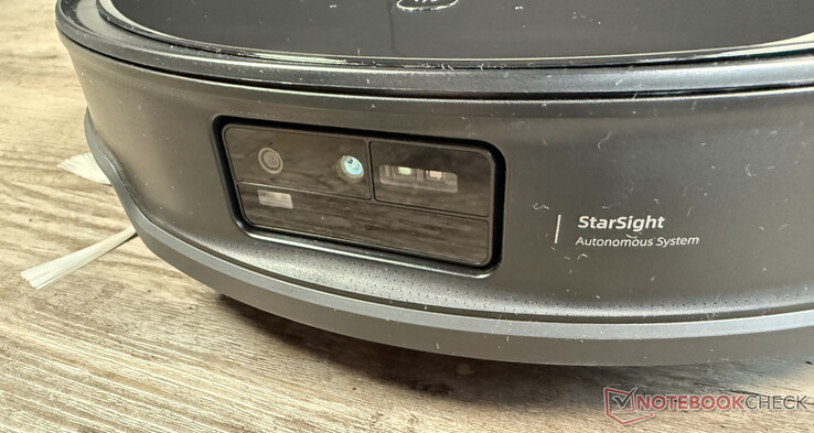 StarSight System 2.0 på framsidan av Roborock Saros 10R
