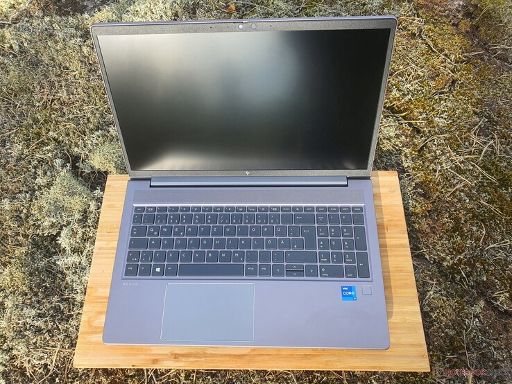 HP ZBook Power 15 G8 med hållbarhet enligt MIL STD-810H