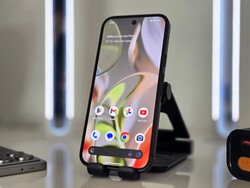 Pixel 9 är en hyfsad kompakt telefon