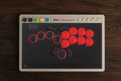 8BitDos nya Arcade Controller Pro har en inbyggd skärm med integrerad Ultimate Software.