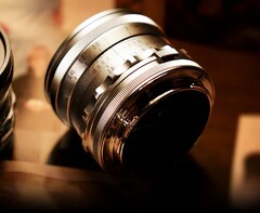 Brightin Star erbjuder nu ett relativt prisvärt 35 mm f/1,4 fullformatsobjektiv (Bildkälla: Brightin Star)