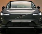 Leveranserna av den nya Volvo EX60 har inletts i Europa. Den eldrivna SUV:en har en räckvidd på upp till 810 kilometer.