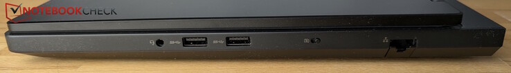 Höger: 3,5 mm headsetuttag, 2× USB-A (5 Gbps), webbkameraavstängning, LAN