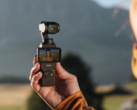 Den kommande DJI Pocket 4 kompakta gimbal-kameran ska vara 35% lättare och betydligt mindre än Pocket 3 på bilden här. (Bildkälla: DJI)