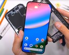Teardown-experten är ganska imponerad av Google Pixel 10 Pro XL:s interna delar. (Bildkälla: JerryRigEverything)