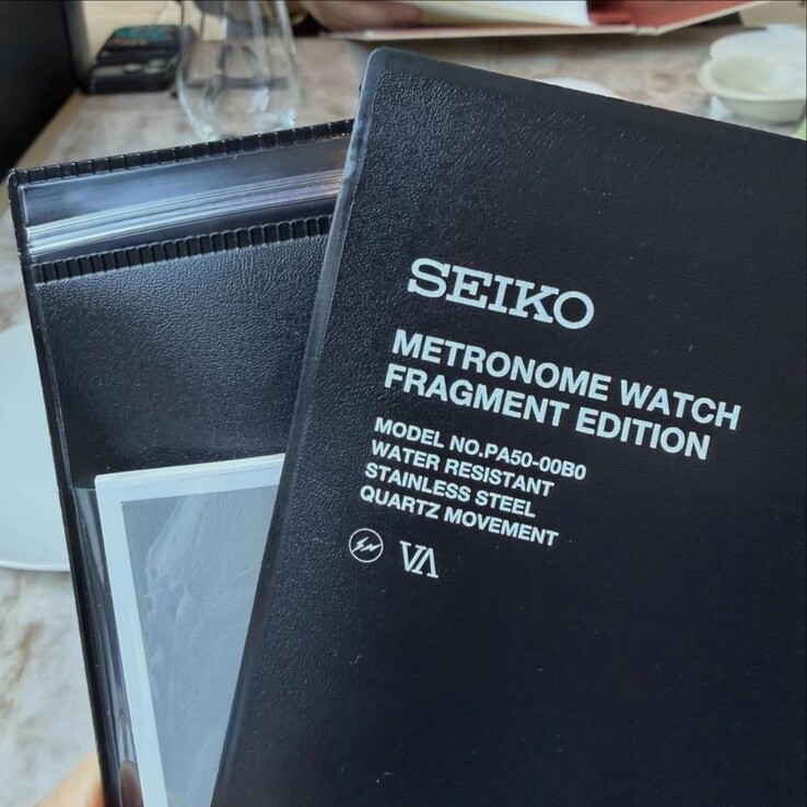 Förpackningen till Seikos Metronome Watch Fragment Edition