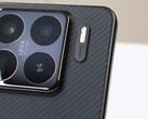 Det verkar som att Xiaomi 15S Pro's Xring O1 är i nivå med Xiaomi 15 Pro's Snapdragon 8 Elite på AnTuTu. På bilden: den nya telefonen. (Bildkälla: Lu Weibing)
