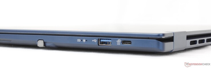 Höger: Pekpenna, USB-A (5 Gbps), USB-C 4.0 med Power Delivery + DisplayPort