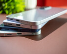 Samsung Galaxy A57 är bara 6,9 mm tjock.