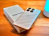Motorola Edge 70 Plus erbjuder fantastisk batteritid, men känns nedbantad på andra områden.