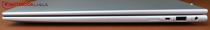 Höger: SIM-kortplats, Kensington-kortplats, USB-A (5 Gbps), 3,5 mm uttag för headset