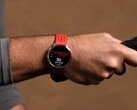 Amazfit's Active 2 smartklockor (runda bilden) får 6.7.0.1-uppdateringen. (Bildkälla: Amazfit)