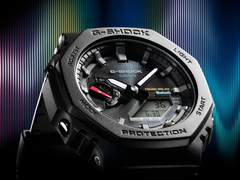 En närbild av Casio GA-B2100-1A:s urtavla.