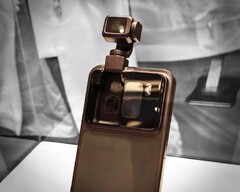 Honor Robot Phone har sin huvudkamera på en robotarm med gimbal (Bildkälla: 新浪新知, Honor)