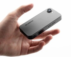 Den extremt kompakta Bluefox NX1 har en skärm som bara mäter 4 tum diagonalt. (Bildkälla: Bluefox)