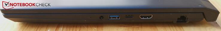Höger: headset, USB-A 3.0, USB-C 3.0 med DP, HDMI 2.1, LAN
