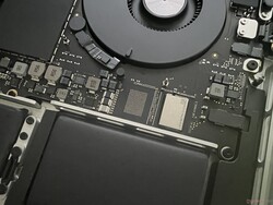 MacBook Pro 14 har endast ett SSD-chip i basutrustningen