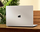 Enligt uppgift kommer Surface ”Minos” att finnas i färgerna svart och platina. Bilden visar Surface Laptop 8.