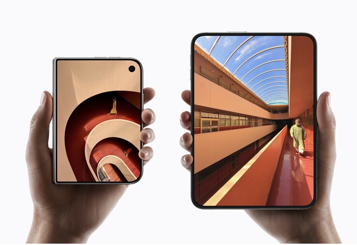 Apple iPhone Duo har en enorm skärm på 7,6 tum när den är utfälld.