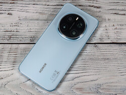 Magic7 Pro är en av de bästa smartphones som finns tillgängliga för närvarande (Bildkälla: Daniel Schmidt / Notebookcheck)