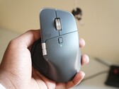 Logitech MX Master 4 i färgvarianten Graphite (Bildkälla: Abhinav Fating/Notebookcheck)
