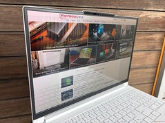 Utomhus (ljus dag, inget direkt solljus)