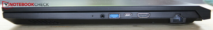 Höger: headsetport, USB-A 3.0, USB-C 3.0, HDMI