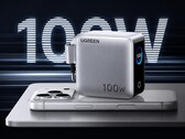 Den nya Ugreen Nexode Pro 100W har fyra portar och en smart skärm