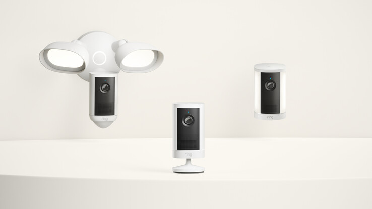 Modellerna Outdoor, Spotlight och Floodlight Cam 4K Plus utökar Retinal 4K till fler installationstyper, inklusive batteri- och solcellsdrift på utvalda enheter.