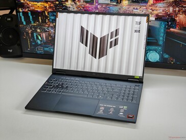 Asus TUF Gaming A16 (bildkälla: Notebookcheck)