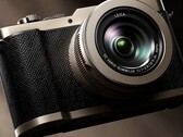 Panasonic Lumix L10 på bilden här kan snart få konkurrens av Canon.
