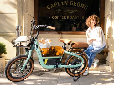 Segway Muxi direktdriven elcykel utrustad med korgar fram och i mitten samt passagerarsäte bak. (Bildkälla: Segway)