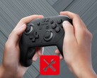 Spelare flyttar vänster tumstock på Switch 2 Pro Controller