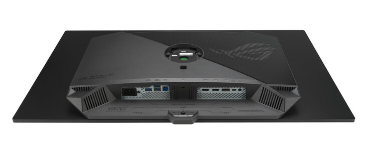 ROG Swift OLED PG32UCDMR innehåller fem USB-portar, inklusive en 90 W Type-C-anslutning som erbjuder DisplayPort Alt Mode. (Bildkälla: Asus)