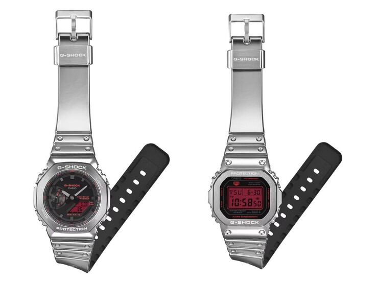 Klockorna Casio G-Shock GM-2100YRA-8A (vänster) och GM-5600YRA-8 (höger)